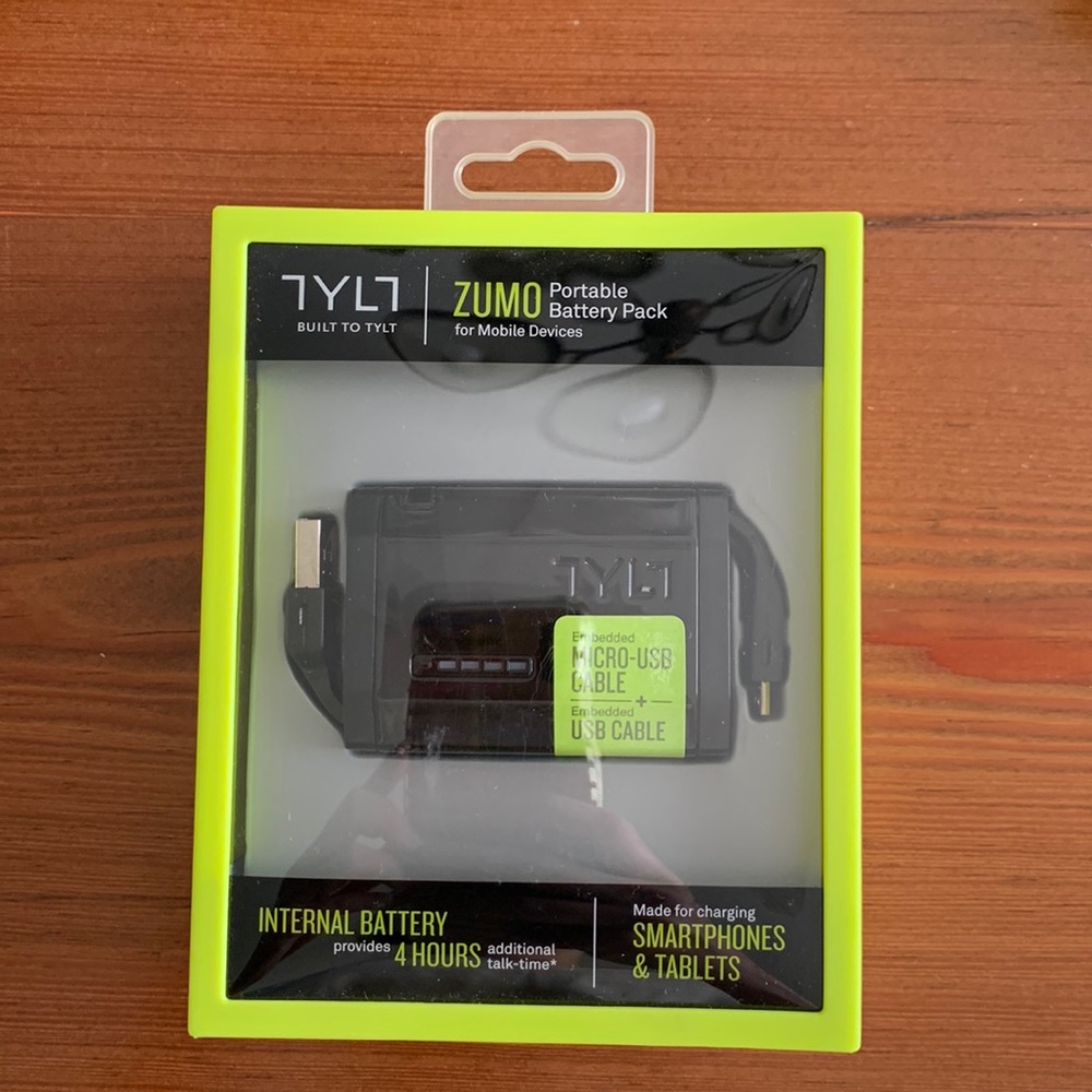 Tylt portable battery pack. Made for charging smartphones and tablets.